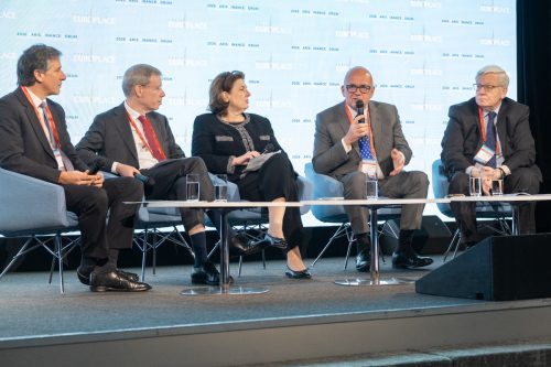 SESSION A.1 | Financing in an Uncertain World: what are the stakes?